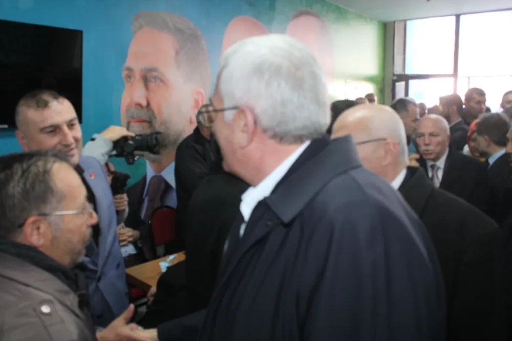 AK Parti Büyük Bir Coşkulu Açılış Daha