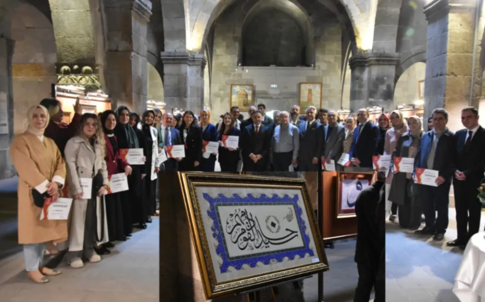 Erzurum’da Geleneksel Türk El Sanatları Sergisi Ziyaretçilerini Ağırlıyor