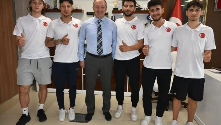 Türk Buz Pateni Yıldızları Erzurum’da Parlıyor!